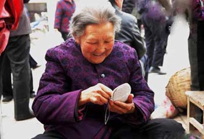 �����������˵����������Ҿ����е��Ц��������С������Ŀ��Ǹе���мһ�ˣ������������˶�û����ʶ��������£�ǧ��ײ�Ь��һ�������й��������Ļ���Ȼ�ڲ�֪�����п�Ҫ��ʧ����ʷ�ĳ����У�����Ҳ�������������ٵ�������