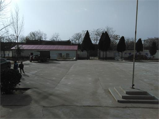 һ����ĿĿ�꣺  1������ѧϰ��220��������ѧϰװ������ʹ�Ϻõ�ѧϰ������  2������������2��������ѧУ�������ģ�����ѧ�������豸������ 