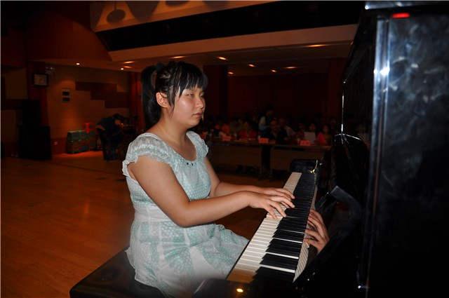 ��֣�ݣ�����������������С���Ѳ�������������С���Ѳ���ͻ������Ӿ���ܲ������衢����ȵȣ��˴�&ldquo;��������&mdash;&mdash;����������۰Ľ���Ӫ&rdquo;�������ϣ������һ��������������������߽��۰ģ����������������н���ѧϰ���������ǵ���Ұ���������Ǹ��õĳɳ���