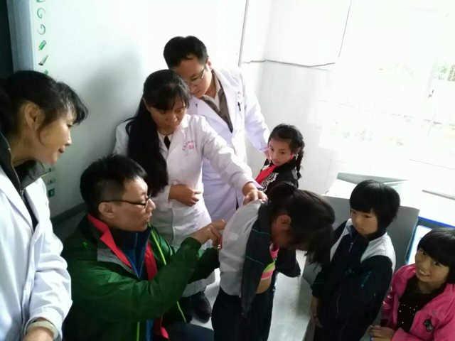 ��2016���°��꣬���ǽ����ϸ�������ҽԺ�����Ͻ��ȵ�������Сѧ�����м�������ɸ�鹤���ͽ���֪ʶ����������