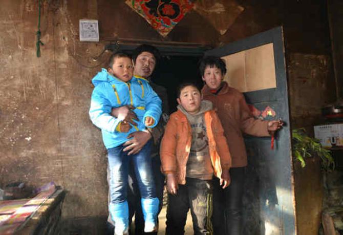 ���ﶬ��ֻ�������տ���ȡů�����������ϰ�ҹ�ȵĲ���Ǳ����°�ҹȴҪ���ѵ������˯��ʱ����������ůů�ĵ���С��ȴ���ķ��飬ֻ��һ��ؽ�������ȵ�����������ʱ���ٳ�����ÿ����������϶�����˶ȹ��ġ���ѧУ��С������ϲ����������Ҳ�������ˣ�����ʵ��̫���ˡ�