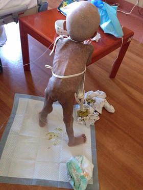 �������ı����������������Ӫ������ֻ��18���������������ֻҪ�ܰ���������ţ��½ݾ���������ֻҪ����Ŭ���½ݾ�������ϣ�������ǲ���2�꺢��8��������Բ�ħ�����ܵ�ĥ�Ѻͼ�֣������һ�̷�������Ѫ���Ѿ���Ϳ��������û�����룬�����ܻ���ȥ��������Ψһ��ϣ���ˣ�