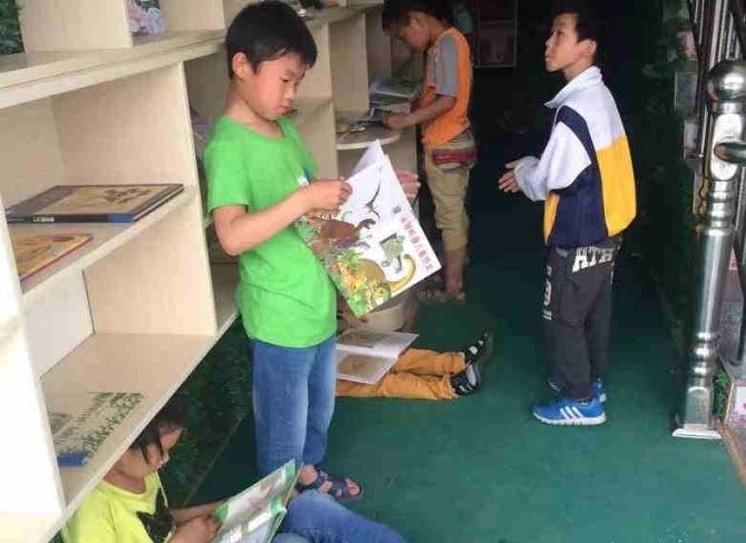 ����λ�ȡ��Ʊ���Ϻ���Ȱ�������Ὣ��Ϊ����100Ԫ�����ϵ����ѿ��߾���Ʊ�ݣ��뷢�;�����ͼ������������Ŀ�����ͽ��׵��ţ�����Ʊ̧ͷ���ռ���ַ���ʱ���Ϣ�����䣺invoice@lianquan.org��������������ѯ��021-60146234