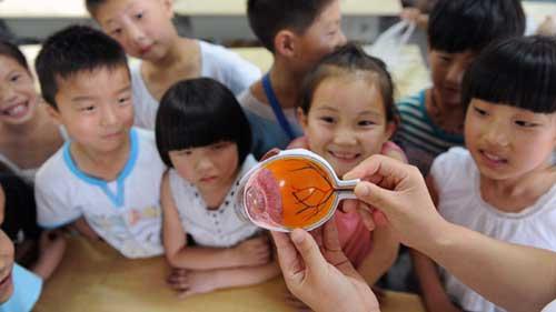 ������Ҫ��ʲô���ں��ӻ�ӵ������������ʱ�򣬰������Ǳ����۾����������ܹ�ӵ��һ����ȷ����ϰ�ߺͽ��������ۻ��������ǽ�Ϊ��ͥƶ����ũ�������ͯ����ȥһ��&ldquo;�������&rdquo;������ں�LED����̨�ƺͿɵ��������Σ���������ӵ���������ʵ�ѧϰ��������ȷ��ѧϰ���ơ�