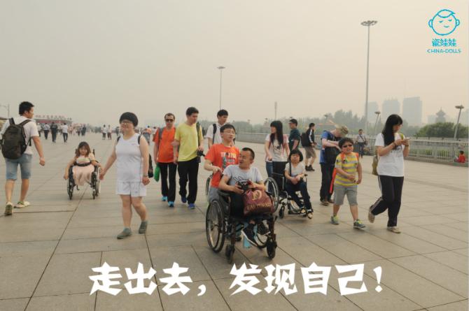 ���ʮ�£����Ǽ���ӭ���������ǵı�ҵ���С�����ϣ���ⲻֻ��һ��������ˣ������ϣ�����������ھ��Լ���Ǳ�ܣ������Լ����������߳�ȥ��������и���ĽӴ��������Լ�������������ϣ����������ᣬ����һ����һЩ��������飬ȥӰ�����ˣ�Ӱ�����ǹ�ͬ����Ļ�����