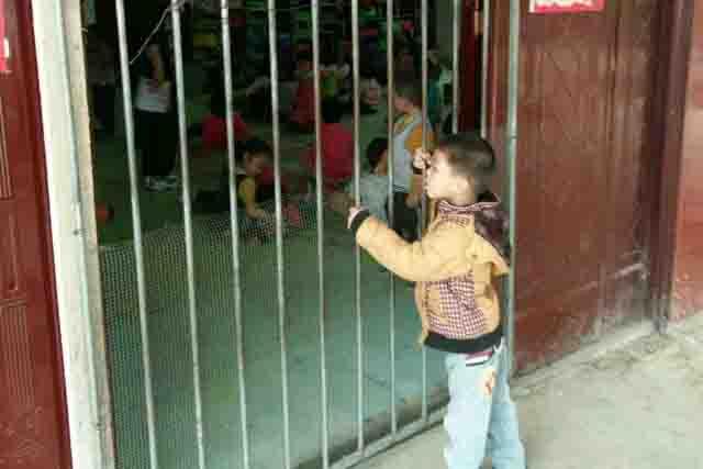 �����ˣ�ҽ��˵�������ܵ�����ȫ��ϣ����Խ�����ֲ����������Լ20�򡣻�ȥ���Ǹ����ϣ��δ�Ƽ������������ϵ��к�ƶѪʱ����˯�����ˣ�Ҫȥ������20��ƽʱ�򹤵�Ǯֻ����ǿά�����ƣ�����û��һ���������ܽ�Ķ����ˣ�ֻ�ܳﵽ����飬������ֻ�ܱ��ֳ�Ĭ��������ȥ��ҽ��������ֲ�����⡣