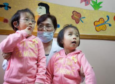 •ļ�ʻ���  �Ϻ��ִ�����ҵ��չ�о������&ldquo;�а���δ��&rdquo;�������ר��������¼��&ldquo;�а���δ��&rdquo;ר����𣩡�&ldquo;�а���δ��&rdquo;ר��������Χ���Ϻ��ִ�����ҵ��չ�о���������ּ,����Է���չΪָ��ԭ���÷����͵Ĺ�����������˹��桢�������˵��ִ�������͸�����ڳ��ԵĹ�ļ����ƽ̨��