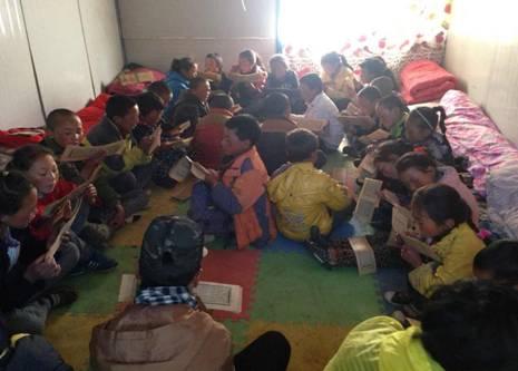 �����������ϿΡ����Ǻ����ǵĽ���Ҳ�����ᣬ���ڼ��׵����Ļ�����������أ�Ϊ�˰�ȫ����ʦ������֯����������Լ�ʵ���������ϿΡ������ǴӲ���ԹѧУ�����ļ�࣬ѧϰ�����ִ˲�ƣ��������Ͷ�����ͣ��