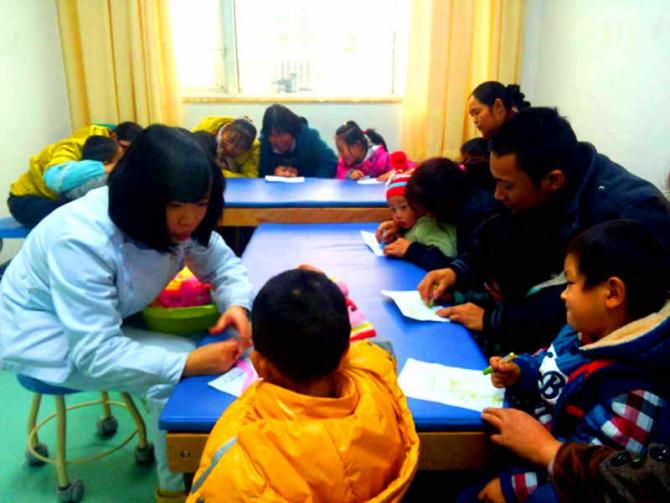 ͼ��ҽԺ����ʦ����&ldquo;С��ţ&rdquo;��ѧϰ��ʻ���������ѧϰ�ĽǶ���˵�������˶�ͯ������ļ���֪���޷��������κ������Լ�����ĸ��ܡ������Ի滭���������Ľ����ܰ������Ǹ��õı���������С�