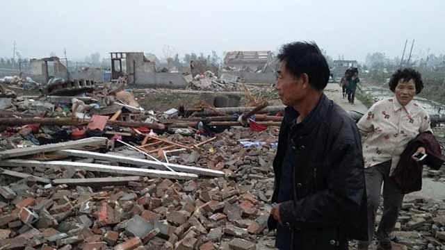 �˴�ļ�����ƿ���ڸ�����Ⱥ�ڹ�������ˮ��ʳƷ���Լ�������Ԯ�׶ε���Ҫ����ʱ��������ȡ�ͬʱ�����Ѿ���֯־Ը��ǰȥ�����˼����ӽ��������赼�������ֵ��������Ϲػ��밲ο,һ������,�˷�֧Ԯ,ϣ���ܵõ������������İ���,��ͬΪ����Ⱥ�ڶȹ��ѹء�