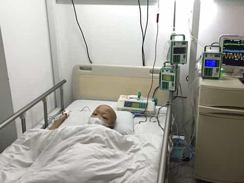 �����������ǰ׼���ͳ�ҩ������2016��6��1��סԺ��ֽ��л��ƣ�6��13��ֲ����Ѫ��ϸ������ֲ��˳������7��16�հ�����Ժ�ֺ󣬸չ����죬�����ֵ��˼��Կ������������ų⡣