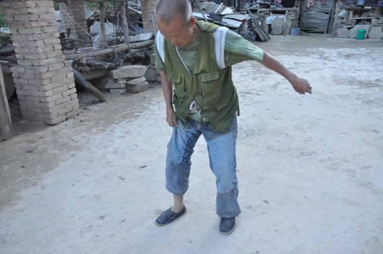 ��һ��ֻ��Σ��������顿���ү����79���ˣ�һ��������򻼲�һֱû�гɼң�����ǰ�ĳ���Ҳʹ���Ȳм����������ѡ� 