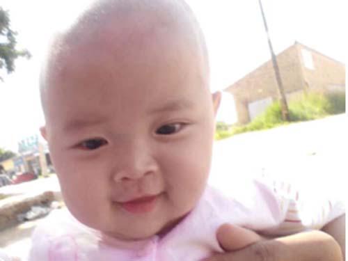 &ldquo;���������һ�����ˣ��ְ����豳���㣬����������ҲҪ����ȥ�� ��������Ҫ��ǿ����ʵ��һֱ���Ȱְ������ǿ�� ���������С�֣�����������ʪ���۽ǣ�������СС�Ķ�ͷ����������Ķ�ͷ�������裬���۾�ȴ���Ϸ��Ų鿴������û������ʱ������֪����������һ���ܼ����ȥ��&rdquo;�����ҭ��˵