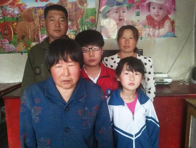 ��ס�ӱ�ʡ�е�����ƽ�ؽ��������������������̽��� 62 �꣬��۲����꣬˫Ŀ����ʧ���������̼��Ǵ�������������ϰ��ǰ���껼�ϸΰ��������˼��еĻ���ҽ�Σ�����ǰȥ����Ƿ�µ���ծ�Ͽ���һ���˵����