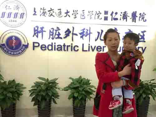 ���Ǳ���һ�����ҽԺ����ʱ��ҽ�����ֺ����Ѿ���Ӳ���������и�ˮ�����Կ������Ķ���������Щ��С��Ĳ�������ˣ�ҽ����Ϊ�ͱ���Ŀǰ�������ֻ��������ֲ�������ܱ������������ը�װ����Ϣ������о��Լ����Ķ����ˣ������Ŷ��ӣ���ҽԺ�����Ĵ�ޡ�