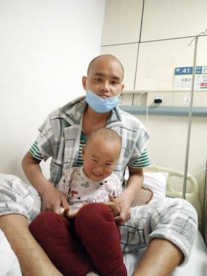 ��Ϊ�����Σ��ҽ���������ǽ��й�����ֲ���������ַ���Ҫ30�����ҡ�4��18�գ��Ϲ������������ͳɹ���10��ȫ��ϣ������Ϲ��ĵ������������Ͼ�Ҫ�����ˣ�ҽ������˵����������ƾͿ���׼����ֲ�����ˣ�Ȼ�����ڽ��ַѻ���22�����ҵ�ȱ�ڣ��ղ�����޷��Ų֣�