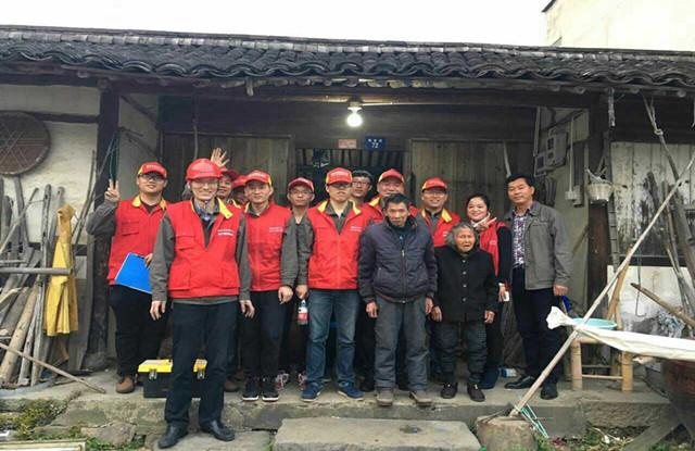 20Ԫ��Ϊ�м���ƶ������һյ���ܵ�,һյ���ܵ�Ҳ�������һ������,һյ���ܵ�Ҳ�������һ����Ʒ,һյ���ܵ�Ҳ�������һ����Ӱ,����������˵���ǹ���������ů����ϣ����