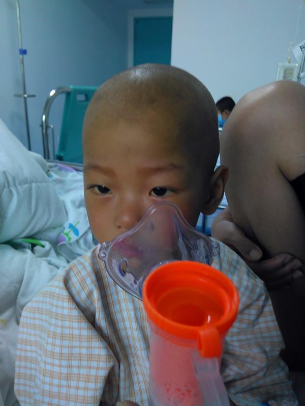 ������������������׼�ڱǣ�������ɣ�����ǿCT����Ծ޴����Ļ����������򾲼���������ϼ�飻��֢�໤���Ｘ���ʳ��ˮ����ǻ�Ĥճ���޷����ڣ���������ɤ�ӹ������&ldquo;����&hellip;&hellip;&rdquo;���ĸ��£���������������ɳ�Ϊ��һ��СС���Ӻ���