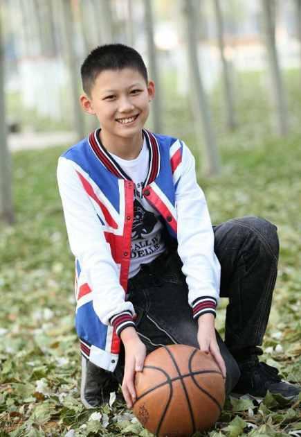 �߰������Ʒ��ö����������ԣ�ļ�ͥ��˵�����Ǹ��������֣�Ϊ����Ⱥ��ӵ���������������������ѣ�Ҳ�õ�����ᰮ����ʿ��������80�����үү����Ҳ�ó�������ǮΪ�����β���Ŀǰ�������Ѿ�����������������Ч��Ҳ�ܺã�һ����Ҳ������ο�����Ǻ��ڽ�6���µĻ��ƻ������ѽ�40��Ԫ�ķ��á�
