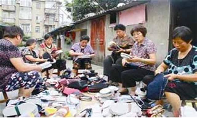 Ҳ�����ڸ����˿�������һ�ֹ�ִ�����Ǽ���ȴ������һֱ�᳹�����⣬�����ս����˵������Ļ������Ǳ�����רע��ּ�ڴ��С������˴���ʱ�������е�Ь�ӣ�ȴ����������ԭʼ����Ԣ��ʮ��Ĺ��ϡ���������һ�ֵò���ʧ��������