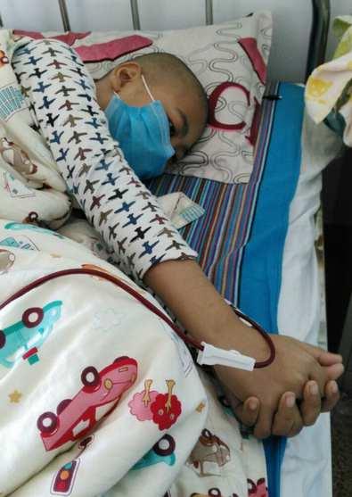 �����ӵİְָ������ǣ��������Ĺ��衢����Ѫ�����Ѫ��ֲ�������ý��ᳬ��30��Ԫ�����ڹ۲��ڿ�����Ҫ����ķ��á�����һ��ƶ����ͥ�����ֽ������ܲ��ҵ�ũ���ͥ��˵����������һ���붼�벻���ľ޶���á�