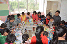 B�������ǰ��飬��ȱ�ʺϵ��顿ͨ�����ǵĵ��鷢�֣��������ϵ���庢��ϲ���Ķ���������û�顣��Ȼ��ǰҲ��ũ�����ݡ�ũ��ѧУͼ���ң���������鼮����ũ��֪ʶ�����ù�����ҽ�Ʊ���������ѡ����Ϊ�����ʺ����ѧ���Ķ���ͯ����������С���¡���ƪɢ�ĵȿ����鼮�ǳ��٣���������ѧ���Ķ�����