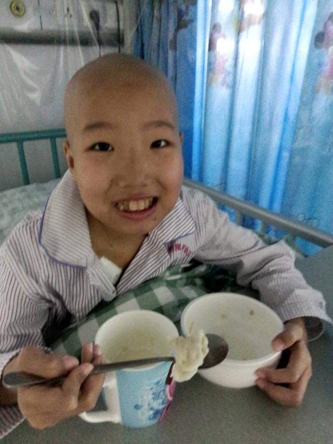 ����ʹ�尾��ʱ�������Ը�ĸ˵��&ldquo;�ְ֣�������Ǽ�������С�������ǾͲ�Ҫ�Ұɣ�&rdquo;���ǣ�һ�������Ƴ̽����󣬾�����΢��ת����������������ߵ��鱾���缢�ƿʵض�������