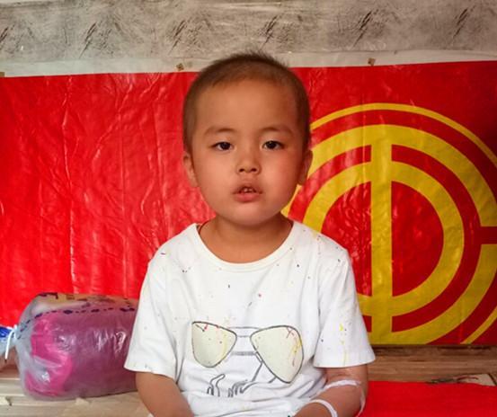 ��ʱ�Ҿ�����������������̵�֣���ж�ͯҽԺ�����飬��Ҳ����ɽֱ��֣�ݣ����ҿ�������û�о�������ӡ��۰Ͱ͵������ҵ����飬�ҵ�ʱ���̲�ס�������ᡣ����˵���ְֲ��ޣ���Ҳ���ޡ��ȸ�����������ȷ��Ϊ�����ܰͰ�Ѫ������Σ����ҽ����ʱ��Ҫ����������Ѫ��ѪС����ܻ��ơ�