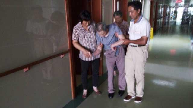 ������Ҫ��ʲô��      ���˻����Թ����󣬲��������ж��ܵ����ƣ�����˵Ļ���ѹ��Ҳ�ᶸȻ��������ǿճ���ͥ����ƶ����ͥ�Ǹ���ѩ�ϼ�˪�����������Ƶ��Թ������˼�����Ѽ�ͥ�ڴ����������Ԯ�֣��������ң�Ϊ���Ǽ���һЩ���ø����������ǲ��ٹ¿�������