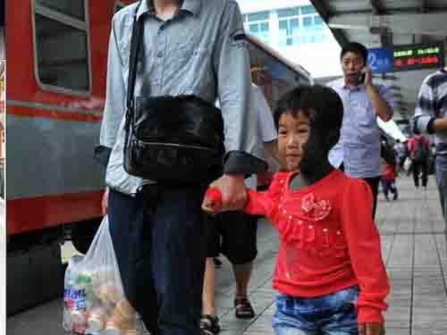 ������ʿ�����Ｏ�˵�һ�������ѡ�2012��6��28�գ�үү�������������Ϻ���Ժ��������С����û����Զ�ţ����һ�γ��ž����Ϻ����˷������ʵ����ܿ��ģ���������¶�����ô����Ц��7��3�գ���һ���������ڿ�ʼ�ˣ���һ�������������Ϻ����Ϲ�������3����������������ֲ������Ƥ����