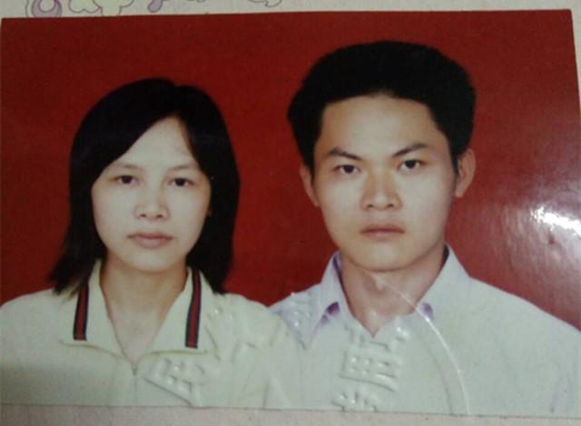 �ҽ��ֺ��Σ��Ͱ���л��ǿס�ڹ���½������Ȫ�����Ĵ塣������������һ�������Ǽ��䲻��ԣ�����һֱ������Ϊ���ǵ�С��ͥŬ���򹤷ܶ��������ǻ���˫��̥�󣬸��Ǵ������Ǿ�ϲ������ÿ�춼�����ź����ǵĽ����ɳ�������ֻҪһ������һ�𣬾���ƶ������Ҳ�ǿ��ֵġ�