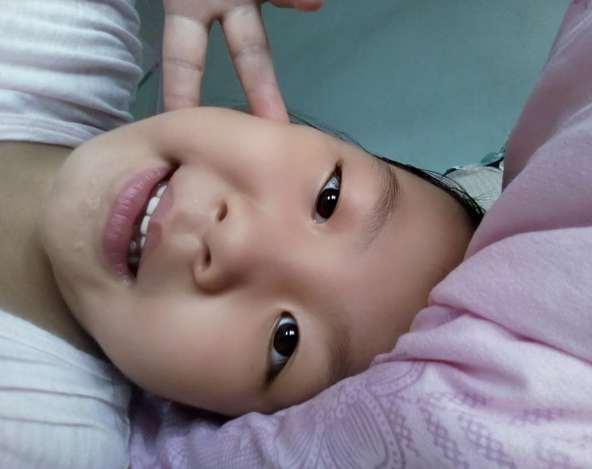 �������һЩǮ����8��5�մ�������ȥ���Ϻ�������ѧ��������ҽԺ����ֲ��ǰ�Ļ��ƣ������ڼ����ݳ����Ÿ��ֵĲ��ʣ�ͷ��Ҳ������С�������䵽ֻʣ����ͷ����8��26�գ����ݽ����˸�ϸ����ֲ������������Ϊ�ɹ�������һ�н��������������Ҳ���ĸ�������һ����������ʵȴ����������