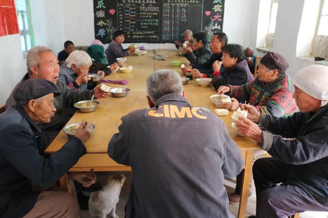 ���ھͲ͵�������