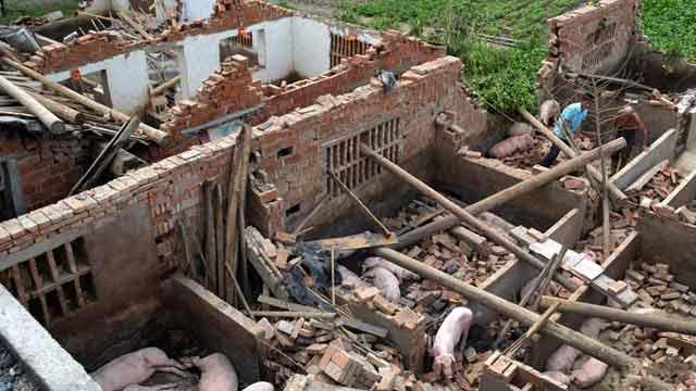 �����γǸ�������̲�����´�����������Ϯ����һƬ�ǽ塣