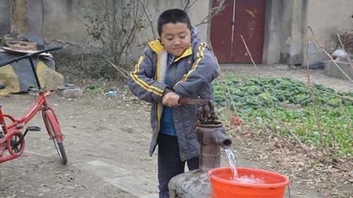 ����Ʊ˵�����һὫΪ�����100Ԫ���������ϵ����ѿ��߾�����Ʊ�����ߺ��ʼķ�Ʊ��Ҫ�ɱ���ϣ�������û��������롣���������Ʊ������ؽ����׵��š���Ʊ̧ͷ�����������ڡ���������ϵ�绰����ַ���ʱ����Ϣ��������2407049358@qq.com�����һ�ȷ�Ϻ�ᾡ���ʼľ�����Ʊ��