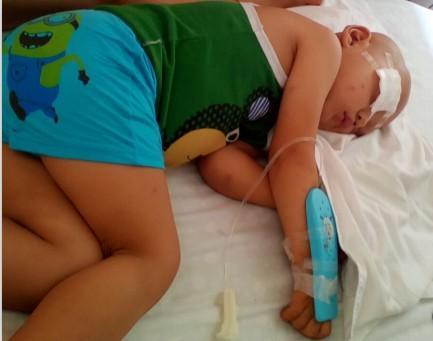 ����������ʼ��δ��������2015��12��15�գ�������ʱ�����ڲ����������ڵƹ����з���㣬���ǵڶ��������ɽ��ʡ�ۿ�ҽԺ��顣����һϵ�е��۲�����ȷ��Ϊ��������Ĥĸϸ������ҽ������������ժ�������������ƣ��������Ʒ��ø߰���