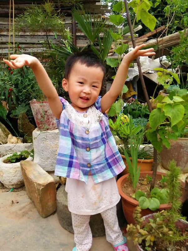 ����ǰ�����������ͬ��ı���һ�����ÿɰ����ر�ϲ�������ݲݣ�������˰ְ����軹��һλ11��Ľ�㡣���ְ��¸ڶ��꣬��Ҫ�������ˣ���ͥ�������һֱ���á�