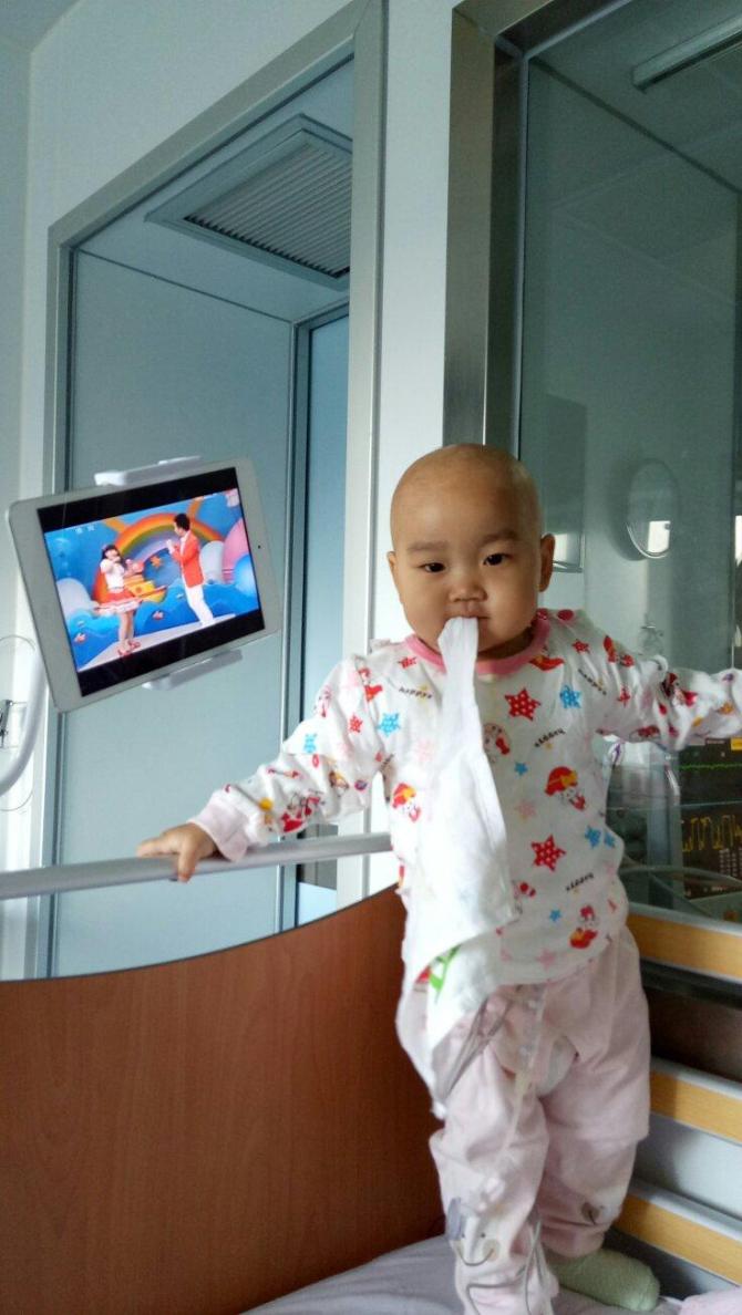 ��ֲ�������һ���£�ȴ����������첻�ϸ����Ϣ��ҽ��������Ԥ����ѡ�������ߣ��ò����״չ�����ֲ���ã�6��12��˳����ֲ��7��12��˳�����֣��������ڼ���̶��ѣ��������˶���������Ǿ��ÿ�����һ��Ů����������ϣ����