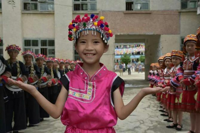 ���غ����Ǵ�����ɫ������Σ�