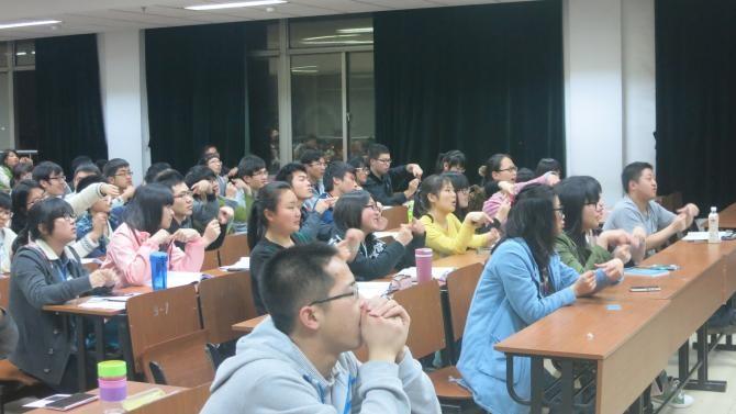 ������Ҫ��ʲô�� 2015��9�£�����5��������ʦ���뵽��һ��Ŀ��ÿ�����Ͼ�6����Уִ������ѡ�޿Σ�Ԥ�ƽ���600��ѧ�����档���Ƿ����ڳϣ������Щ������ʦ�ṩÿ��ʱ50Ԫ�Ĳ������Լ�ÿ�ο���ǰ���οη���ķ��벹����������֪�������Ǵ��µ���ҵ�������õ�ѧ�����Ͽɣ�Ҳ���Եõ����ڵ�֧�֡�