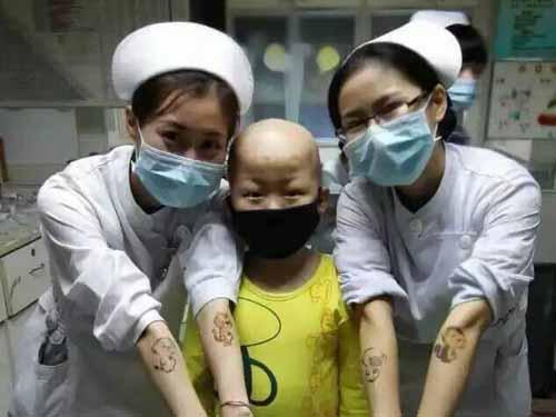 ��3�·�סԺ���Ƶ�7�·ݵ�ʱ�򣬿��ܼ��˵�Ǯ�Ѿ��ù⣬��һ�ȱ�ҽԺ׷��ҽҩ�ѵ�ʱ�����Ǹе��������������ܵĲ���һֱ�ں�ת�����ǲ���������ھ���������˼�붷�����������ڹ����������������������������ʿ�İ���ʹ�����Ƕȹ�����ѵ�ʱ�򣬿��ܵĻ��Ƶ���˳�����С�