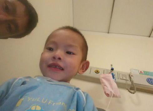 �������̹�����ļ��죬���ӾͰ����ֲ�����ˣ����Ϊ�Ǹ�ð�˾��ڵ��ص������������˵�ҩ�����ƣ����Ǽ����ȥ�����鲻��û�к�ת����������Щ�����ֵ��������سǸ��ױ���Ժ������ҽ�������ϣ�˵�����Ѿ��������ˣ��üҳ��Ͻ���ʡ�ǵĴ�ҽԺ��