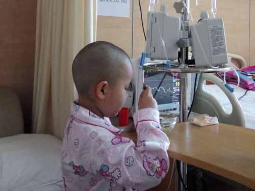 2015��10�£�5���֣���Ŀ�ʼ�������գ����ڵ�����ҽԺ������ͨ��Ѫ���棬ҽ�����˽�����������Ļ��˰�Ѫ��������ȥ����Э��ҽԺ�����Ǵ���һ��ȷ�ϡ����ǵڶ����컹û����ĸ��֣���þʹ������ĸ�ȥ����Э��ҽԺ������ҽ����飬ȷ�����Ļ����ǰ�Ѫ������Ҫ���Ǵ�����һ��ȷ����ʲô���͡�