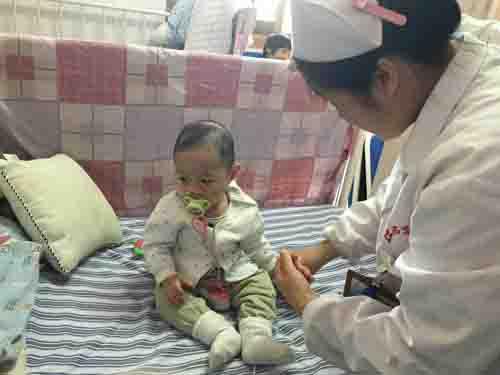 ����ҽ��˵��������¾Ϳ��Գ�Ժ�ؼң�����ϣ���ĸ�ĸ��Ϊ����ʲô�����ˡ��ɰ���º�����Ӱ����ʳ��һֱ��©��ҽ����������������ʳ���Լ�������������˭֪��һ������2���£�ֱ��5��19�ռ�飬ʳ�������Լ��������ˣ���ҽ��˵ʳ���е���խ����Ҫ�����ţ�������5��22����������ʳ����������