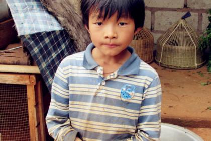 ���ְֲ�����Ħ�г�ȥ����������Ҫ�Լ���ɽ�����ˡ���λ���۾����к���9�꣬������Сѧ��ѧ�����꿪ʼסУ���������죬�Ͳ��ò�ȥ���ϵ�Сѧ�����꼶���Ӵ˰ְֲ�����Ħ�г�ȥ����������Ҫ�Լ���ɽ�����ˡ���������Ҳ������ô�ຢ��һ����Ϊ��ʡ����20Ԫ�ĳ��ѣ�һ�����ڿյ���������ȹ���ĩ��