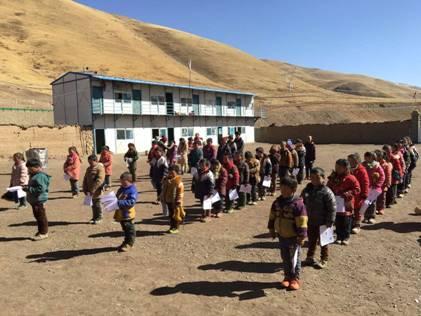 ���������߷��е�����һ��ѧУ����ֻ������ƽ����һ����׵Ļ�巿������ѧУΨһ�Ľ�ѧ�ռ��ˡ�