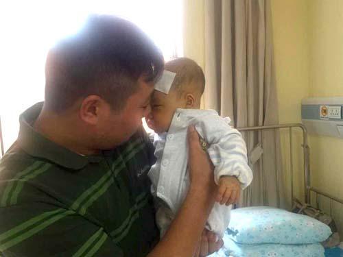 ����������ĺ�������ñ���ǰ�����ˣ����ӵĸ�ˮҲԽ�����أ����Ӵ����������ۣ�һ�����ٴ�תԺ�������Ϻ��ʼ�ҽԺ�������ҽ��������������ϸ������������Ϊ���ӱ���������ֲ����������������������ĸ�ĸ����Ϊ������Σ����������ڳ��ھ����������ƣ�����������м׿����޷���Ρ�