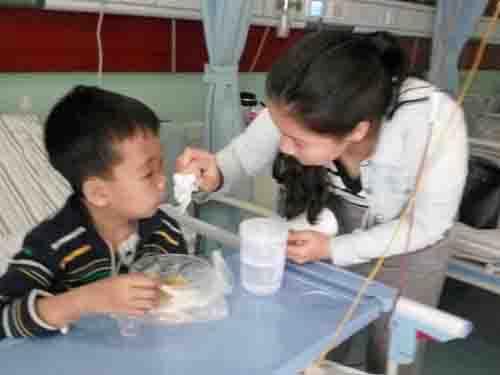 Ϊ���õܵ��ܼ������ƣ��������ǰ��Ķ��飬���б�ҵ���Թ���Ȼ����ѧҵ�����򹤣�������û��ʲô��ƾ��רҵ���ܣ�һֱ���ڴ��㹤��ÿ����ʡ�Լ���Ҳֻ����ǿ��������á�2013��ͬ�����㿼������������������ѧУ��ͬ�����Ϊ���õܵܿ�����С�ö��飬Ҳ��Ȼ������ѧҵ�������絽�㶫�򹤡�