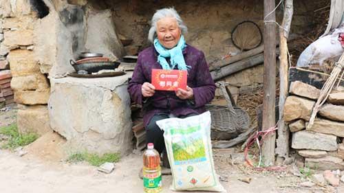 ������Ҫ��ʲô��ʰ����������ƶ�����Բ�������ů�ǳ��е��£���������˵���Ա���������Ը��������ϣ��Ϊ��Щ�����ṩһЩ��������ʳ�������ǻ���ƶ���ľ�����Ϊ������ȥһ����ů��