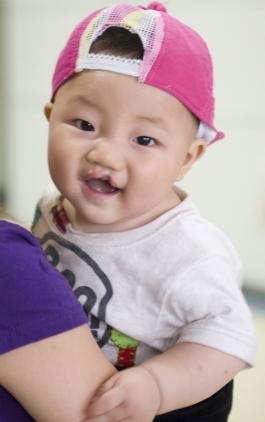 ��Щ��ͥ����������׾ݣ�һ��������򹤣�ȴֻ����ǿά�����ƣ��������������������&ldquo;���&rdquo;�����ˡ���Щ��ͥ����ĸ�������ı������С�ĺ���ֻ�ܿ�������үү�����չˡ���Ϣ������Ļ���ȱ����������Ī���־壬������������Щ���ӡ�